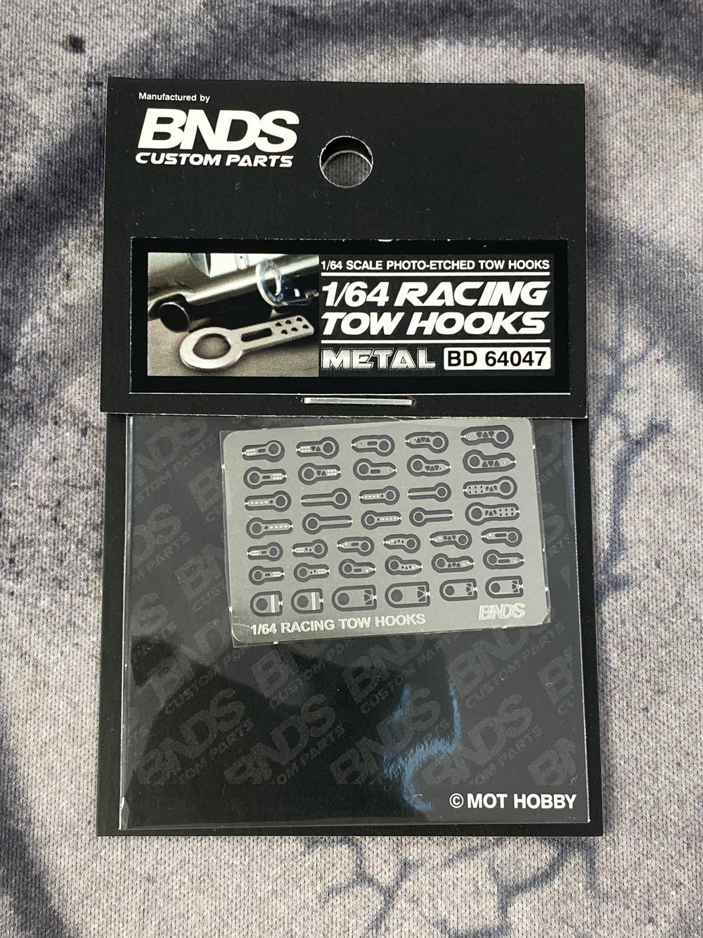 motHobby - BDNS 1:64 Custom parts - Racing Tow Hooks